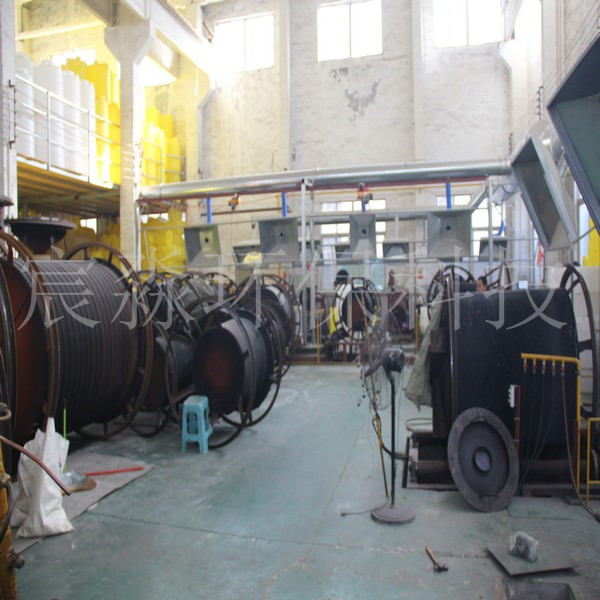 厂区PE储罐、卧式水塔图片