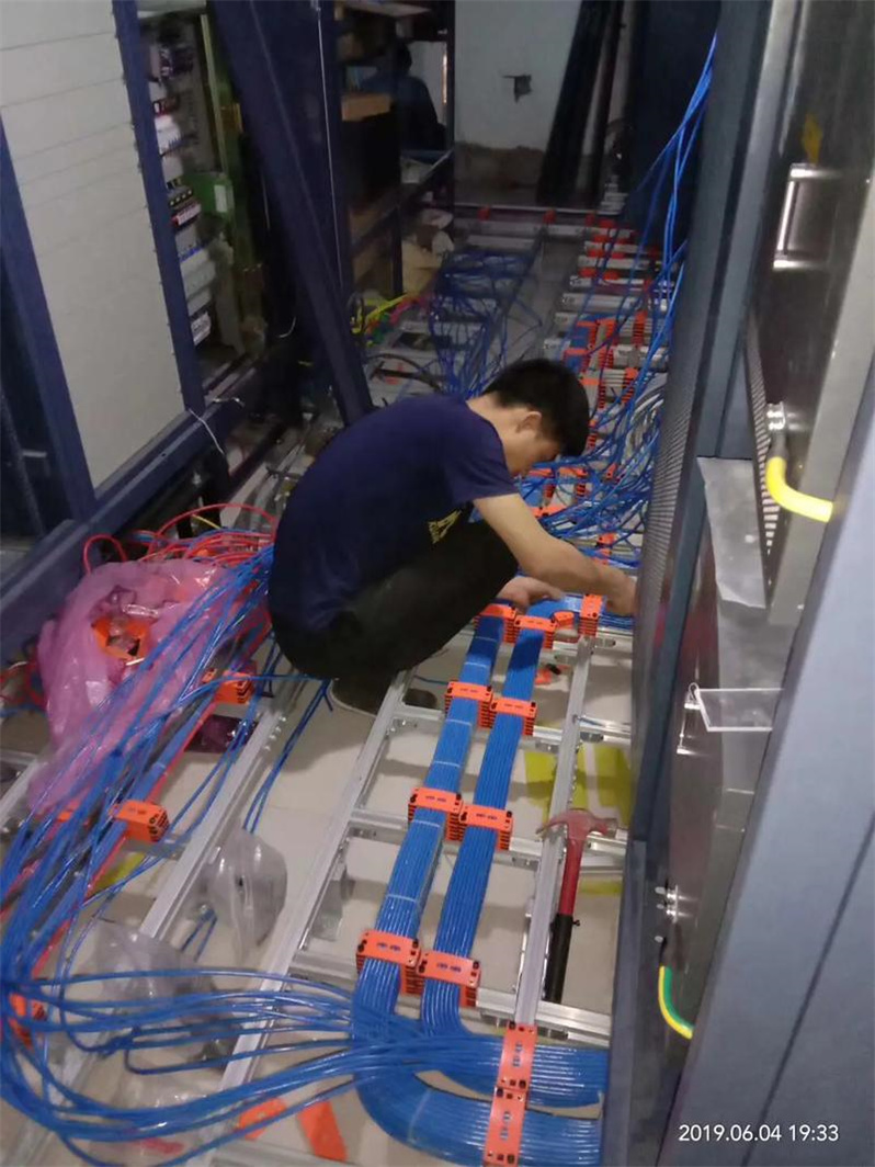 阿里云服务器ecs能安装几个网站