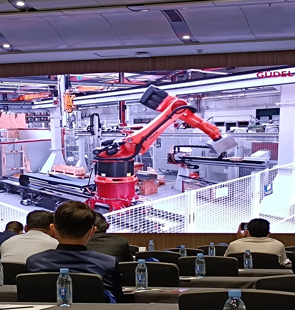 参观深圳国际工业制造技术及设备展览会