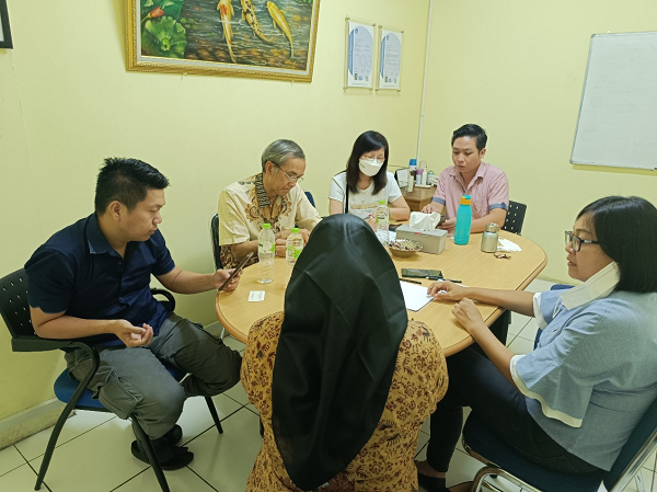 拜会印度尼西亚重要客户